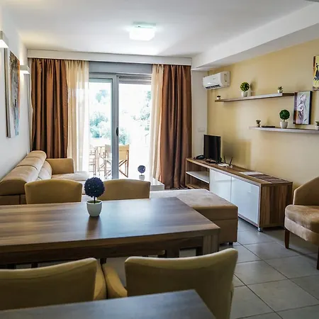 Hotel Mediterraneo Liman Free Private Beach For Hotel Guest Ulcinj Exterior photo
